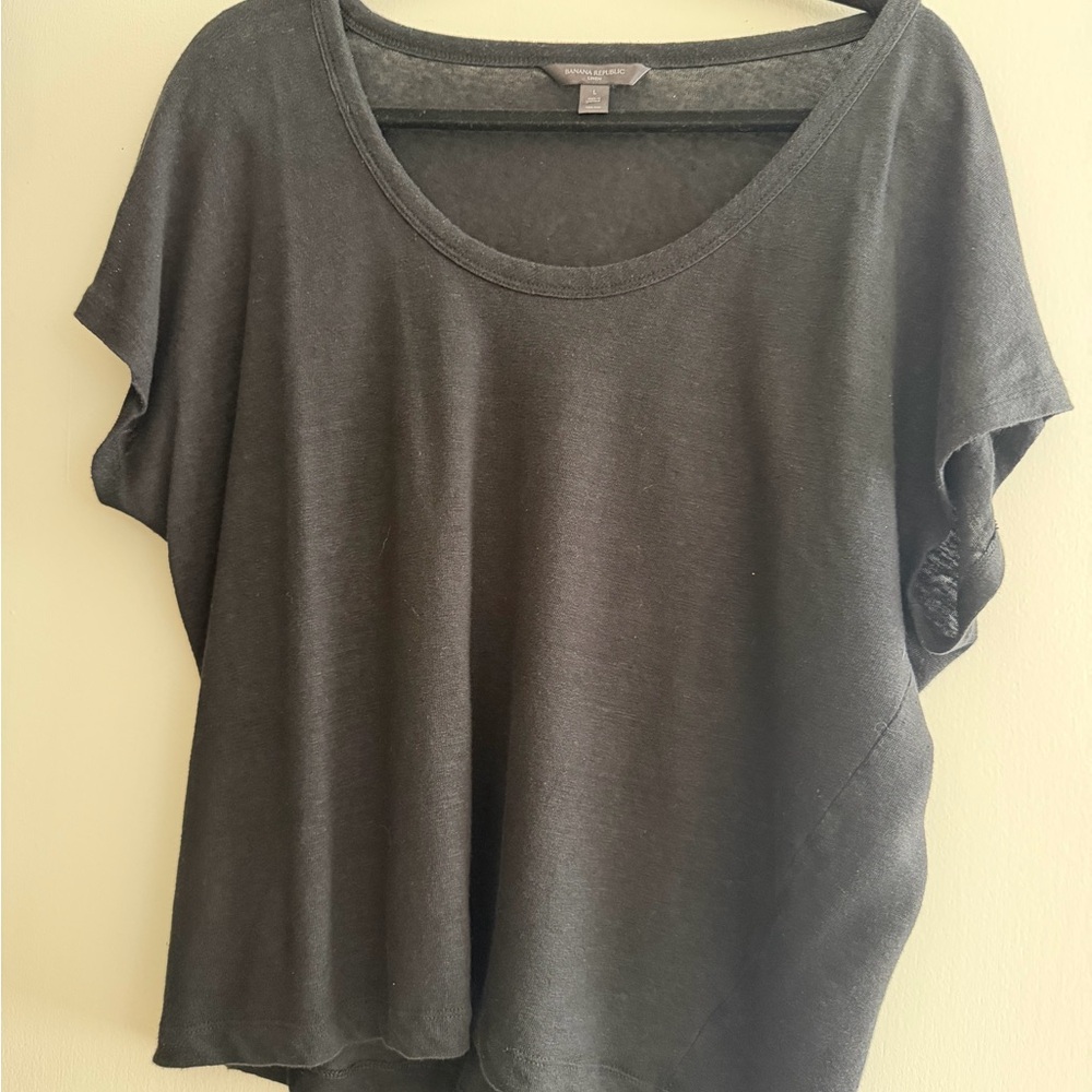 Banana Republic Charcoal Short Sleeve Linen Tee